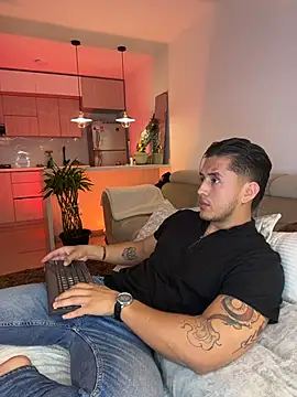 Chriskyle  online show from 11.28.25