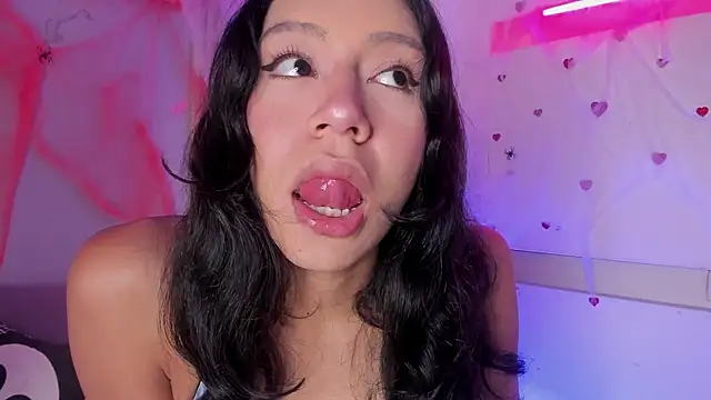 AdammClark1 online show from 10.27.25