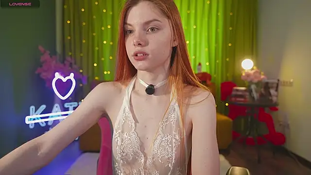 Snapshot of Katy__Ethereal chatting on 05.18.26 Katy Ethereal online show from 05.18.26