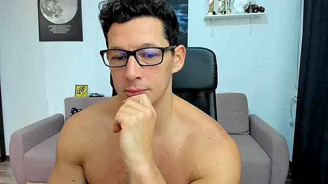 BrutusK08 online show from 11.14.25