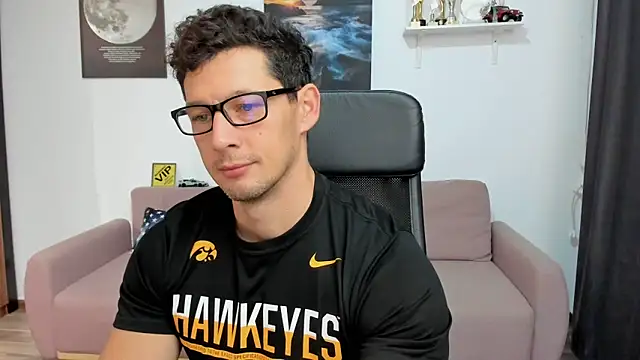 BrutusK08 online show from 11.18.25