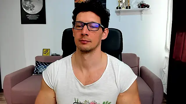 Snapshot of BrutusK08 chatting on 03.04.26 BrutusK08 online show from 03.04.26