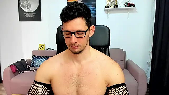 Snapshot of BrutusK08 chatting on 03.19.26 BrutusK08 online show from 03.19.26