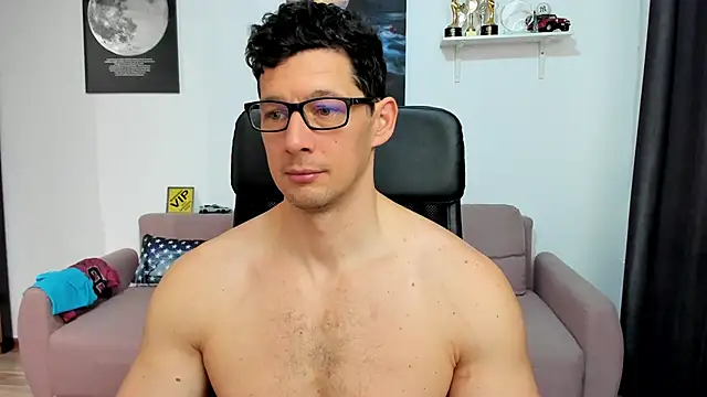 Snapshot of BrutusK08 chatting on 04.01.26 BrutusK08 online show from 04.01.26