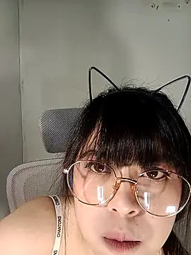 Snapshot of Chall_mee chatting on 02.25.26 Chall mee online show from 02.25.26