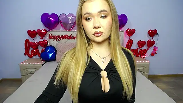 Snapshot of StacyYellig chatting on 02.11.25 StacyYellig online show from 02.11.25