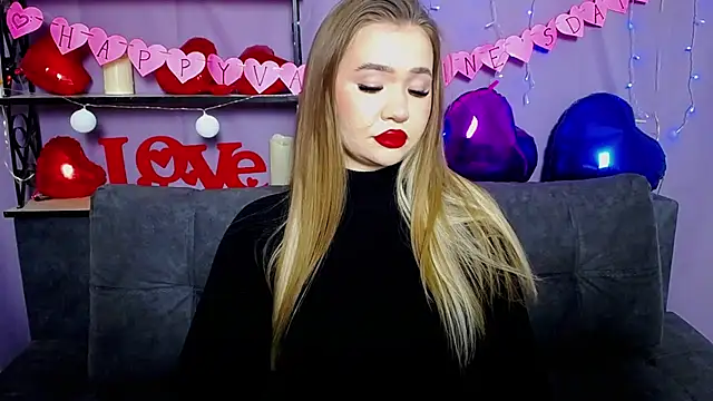 Snapshot of StacyYellig chatting on 02.14.25 StacyYellig online show from 02.14.25