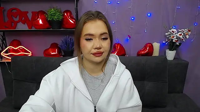 Snapshot of StacyYellig chatting on 03.05.25 StacyYellig online show from 03.05.25