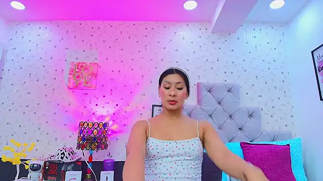 Snapshot of JulietaReyess chatting on 01.09.26 JulietaReyess online show from 01.09.26
