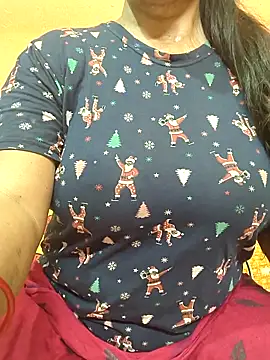 Snapshot of CUTE_SOPHIA- chatting on 04.28.26 CUTE SOPHIA- online show from 04.28.26