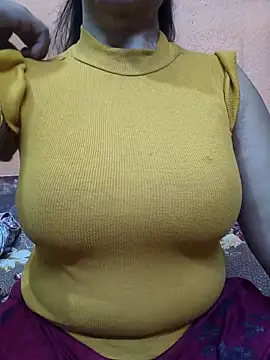 Snapshot of CUTE_SOPHIA- chatting on 05.16.26 CUTE SOPHIA- online show from 05.16.26