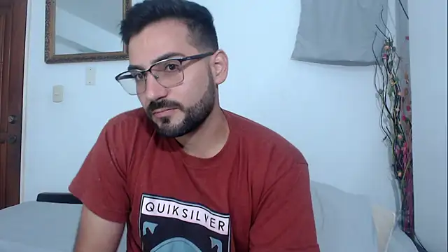 Snapshot of _Araboys_ chatting on 06.19.26 Araboys online show from 06.19.26