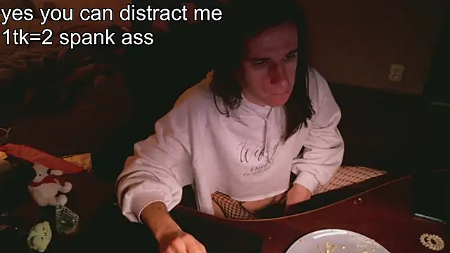 izilizi 23 online show from 12.28.24