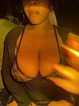 YellowHoneyDip online show from 12.22.24