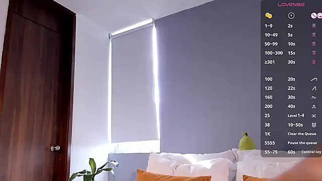 santiago 01 online show from 04.09.26