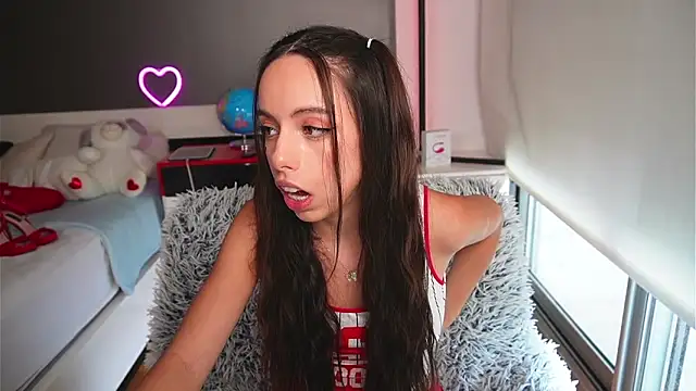 Snapshot of Dayna_Nebula chatting on 03.22.25 Dayna Nebula online show from 03.22.25