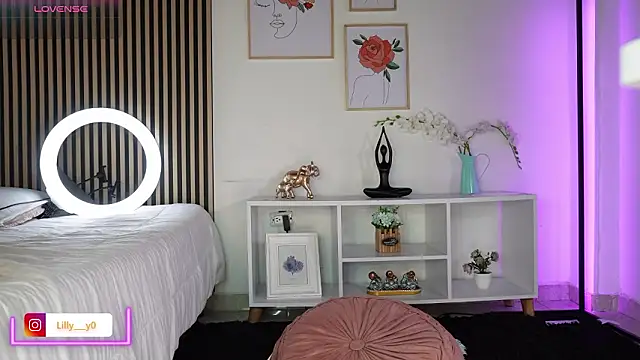 LillyDolls23 online show from 02.08.26