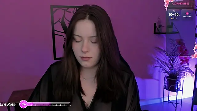 CoralineKeyns online show from 12.05.24