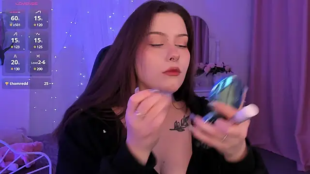 CoralineKeyns online show from 02.07.25