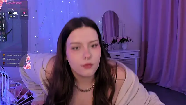 CoralineKeyns online show from 02.12.25