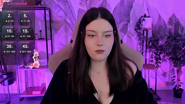 CoralineKeyns online show from 09.14.25