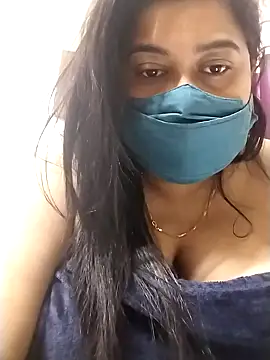 Snapshot of indianlisa5 chatting on 01.28.25 indianlisa5 online show from 01.28.25