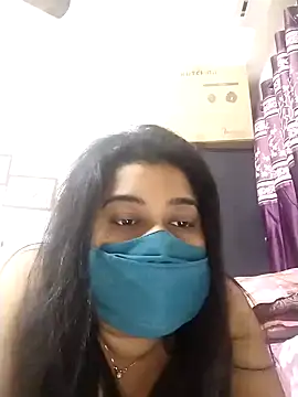 Snapshot of indianlisa5 chatting on 02.02.25 indianlisa5 online show from 02.02.25