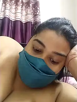 Snapshot of indianlisa5 chatting on 02.09.25 indianlisa5 online show from 02.09.25