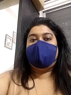 Snapshot of indianlisa5 chatting on 11.26.25 indianlisa5 online show from 11.26.25