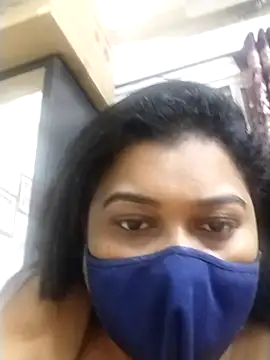 Snapshot of indianlisa5 chatting on 11.29.25 indianlisa5 online show from 11.29.25