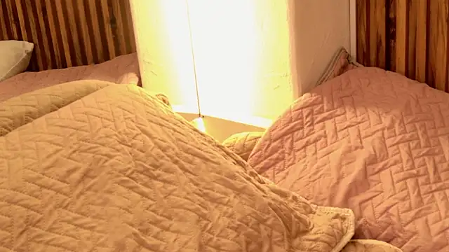 daiana curly online show from 12.21.25