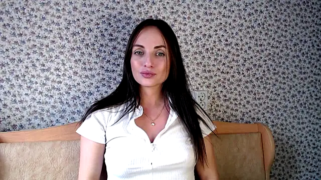 Snapshot of Tinadream20 chatting on 03.05.25 Tinadream20 online show from 03.05.25