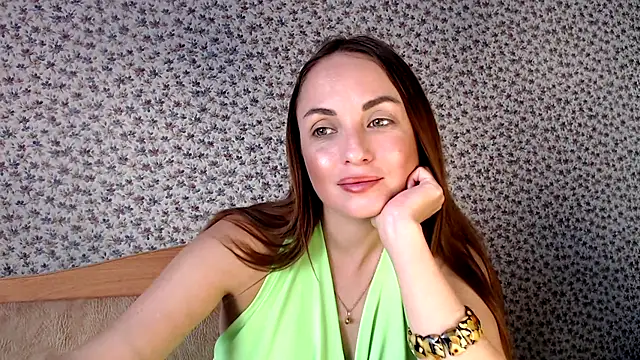 Snapshot of Tinadream20 chatting on 09.23.25 Tinadream20 online show from 09.23.25