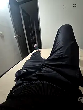 Snapshot of xrobXstax chatting on 02.16.26 xrobXstax online show from 02.16.26