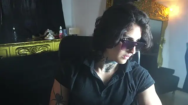 dantecoppolaa  online show from 02.11.25