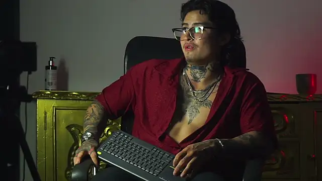 dantecoppolaa  online show from 09.10.25