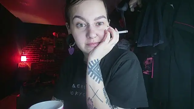 Snapshot of MoorderxDoll chatting on 12.05.24 MoorderxDoll online show from 12.05.24