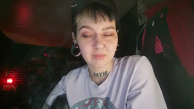 Snapshot of MoorderxDoll chatting on 03.02.25 MoorderxDoll online show from 03.02.25