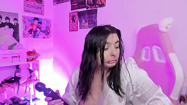 Sachi Meow online show from 11.25.25