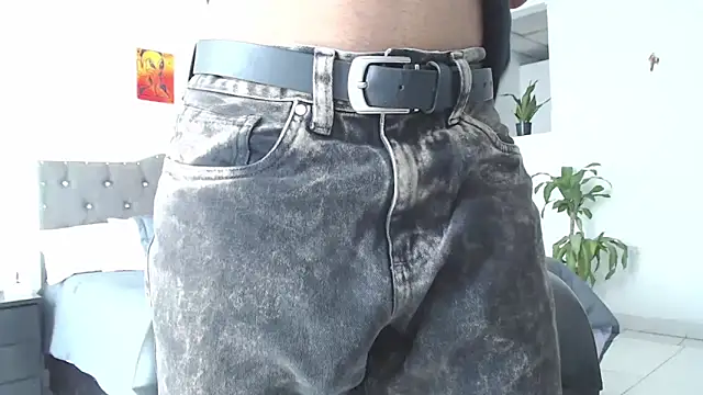 Snapshot of Aaronblack1_ chatting on 03.10.26 Aaronblack1 online show from 03.10.26
