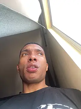 Snapshot of Aaronblack1_ chatting on 04.26.26 Aaronblack1 online show from 04.26.26