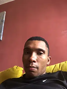 Snapshot of Aaronblack1_ chatting on 04.27.26 Aaronblack1 online show from 04.27.26