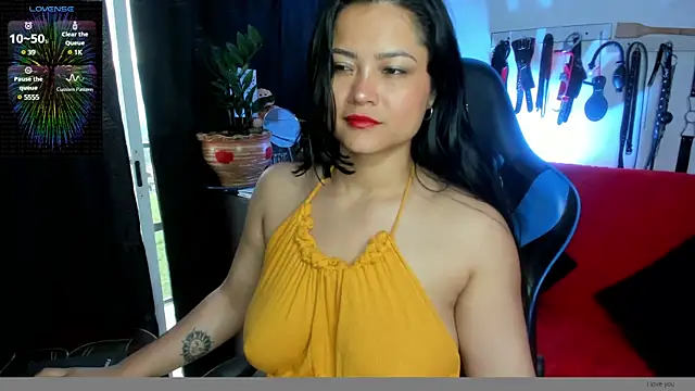 Snapshot of scarlet-kennedy98 chatting on 03.14.25 scarlet-kennedy98 online show from 03.14.25