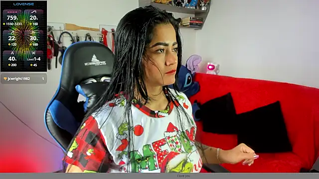 Snapshot of scarlet-kennedy98 chatting on 03.17.25 scarlet-kennedy98 online show from 03.17.25