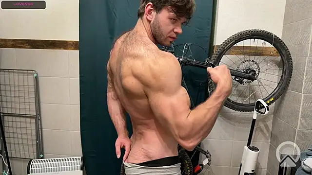 Snapshot of ericeric507 chatting on 02.22.26 ericeric507 online show from 02.22.26