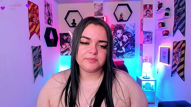 Snapshot of Luise_Meyrink chatting on 12.26.24 Luise Meyrink online show from 12.26.24