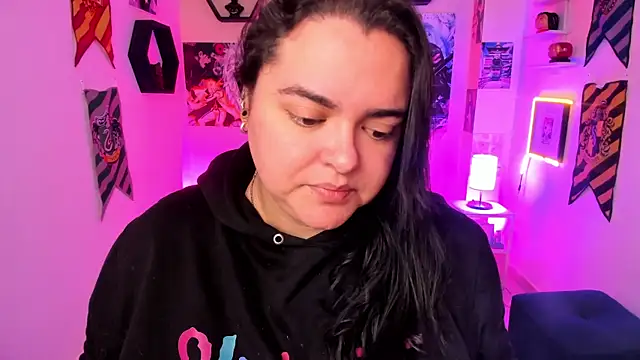 Snapshot of Luise_Meyrink chatting on 01.11.25 Luise Meyrink online show from 01.11.25