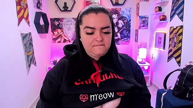 Snapshot of Luise_Meyrink chatting on 02.05.25 Luise Meyrink online show from 02.05.25