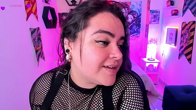 Snapshot of Luise_Meyrink chatting on 02.11.25 Luise Meyrink online show from 02.11.25