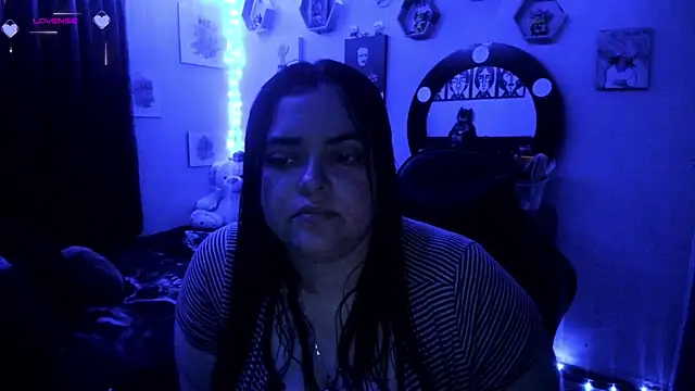 Snapshot of Luise_Meyrink chatting on 02.23.25 Luise Meyrink online show from 02.23.25